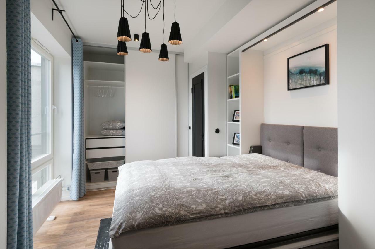 City Terrace Apartment Avangard - Large Private Roof Terrace Талин Екстериор снимка
